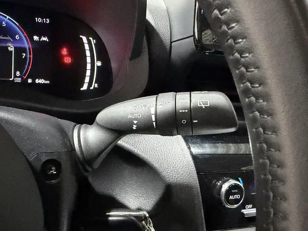 Toyota Yaris Cross 1.5 Hybrid 115 Active Orgineel Nederlands uit 2025, foto 15