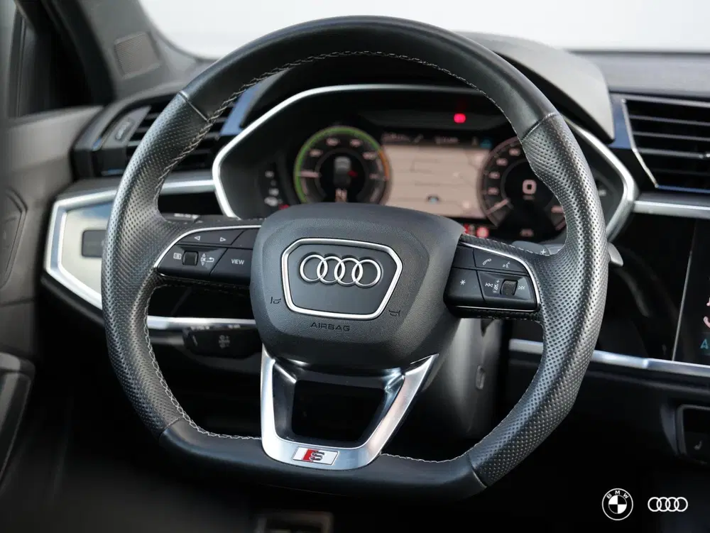 Audi Q3 45 TFSIe S LINE uit 2024, foto 15