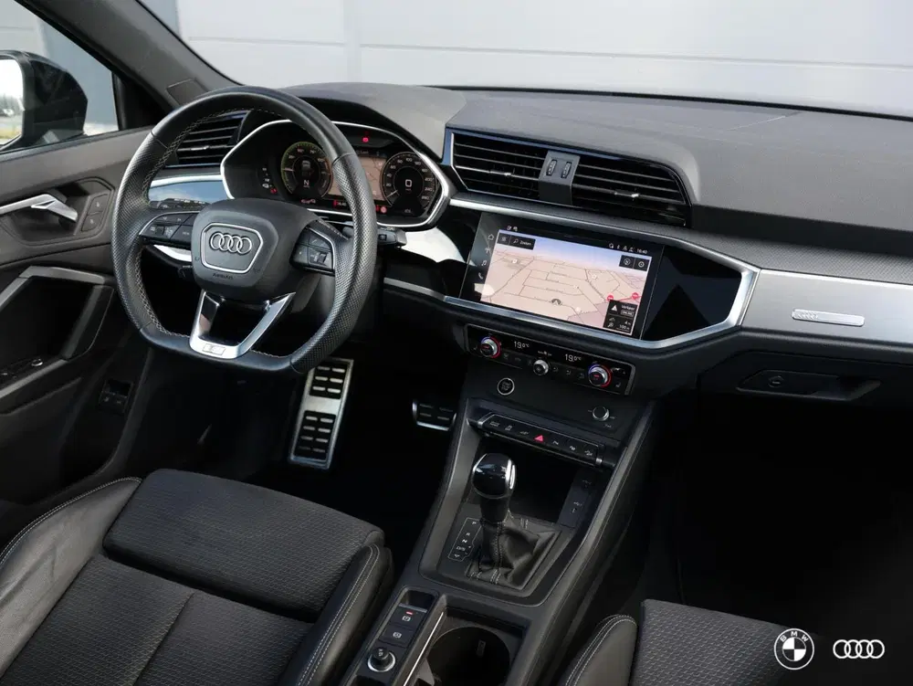 Audi Q3 45 TFSIe S LINE uit 2024, foto 9
