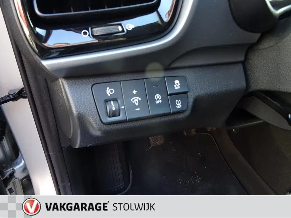 Kia Stonic 1.0 T-GDi MHEV Dynamic Plus Line uit 2020, foto 15