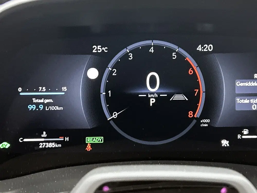 Lexus LBX Emotion 2WD uit 2025, foto 5