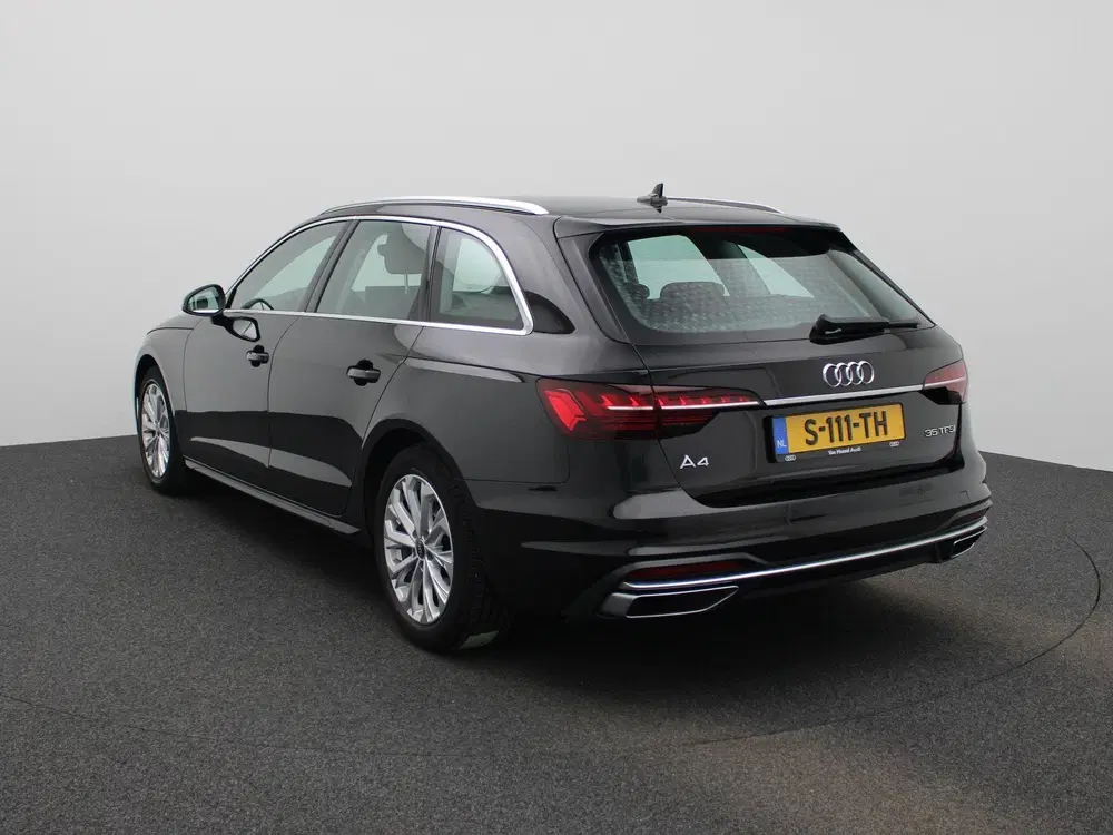 Audi A4 35 TFSI Advanced Edition uit 2023, foto 2