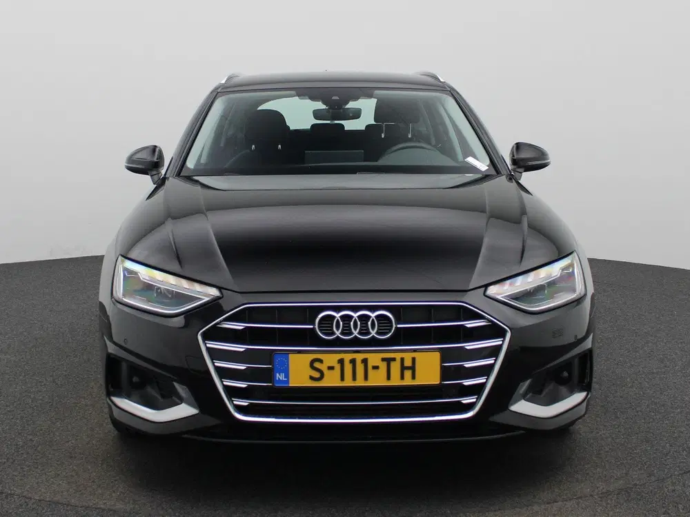 Audi A4 35 TFSI Advanced Edition uit 2023, foto 3