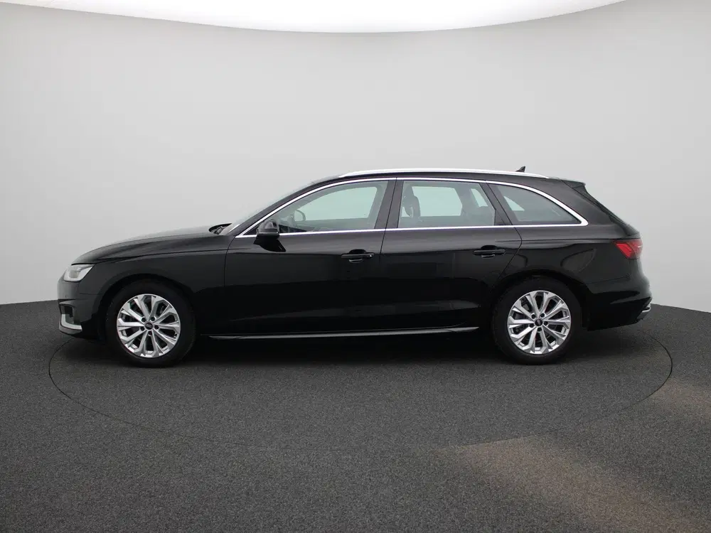Audi A4 35 TFSI Advanced Edition uit 2023, foto 4