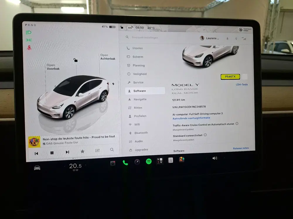 Tesla Model Y 75 kWh 351pk Long Range AWD uit 2022, foto 10