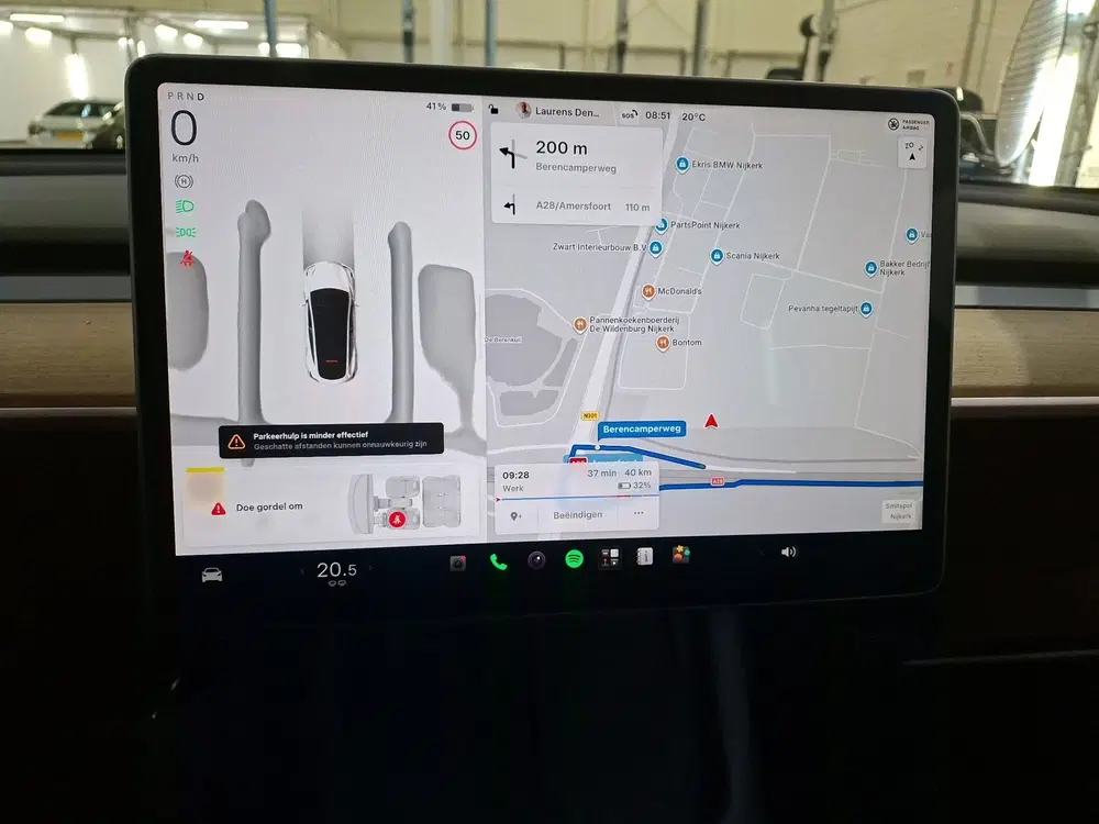 Tesla Model Y 75 kWh 351pk Long Range AWD uit 2022, foto 12
