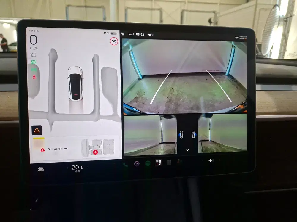 Tesla Model Y 75 kWh 351pk Long Range AWD uit 2022, foto 13