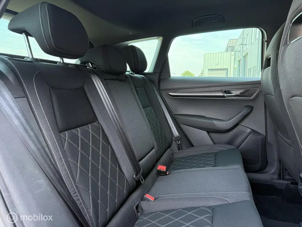 Skoda Karoq 1.5 TSI ACT Sportline uit 2026, foto 9