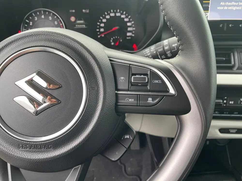 Suzuki Swift 1.2 Select Smart Hybrid uit 2025, foto 13