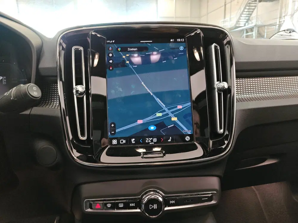 Volvo XC40 78kWh 408pk Recharge Twin Pro uit 2021, foto 11