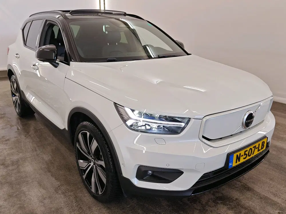 Volvo XC40 78kWh 408pk Recharge Twin Pro uit 2021, foto 4