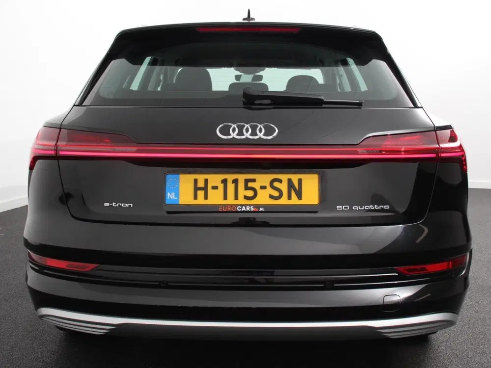 Audi e-tron e-tron 50 quattro Launch edition SOH 92 uit 2020, foto 5