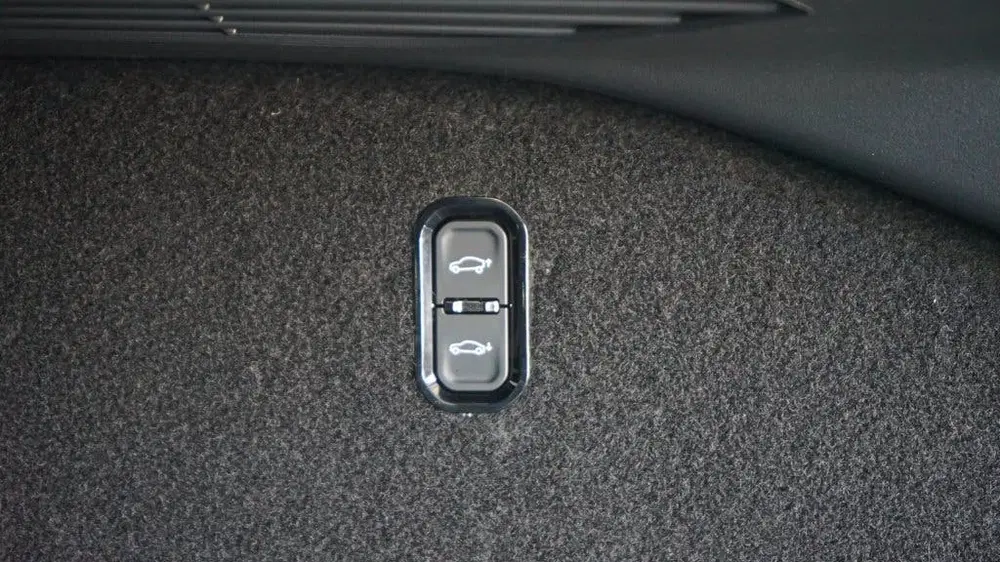 Zeekr 001 AWD Privilege uit 2023, foto 13