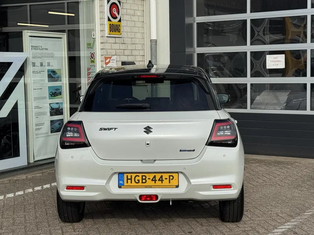 Suzuki Swift 1.2 Style Smart Hybrid Automaat uit 2025, foto 11