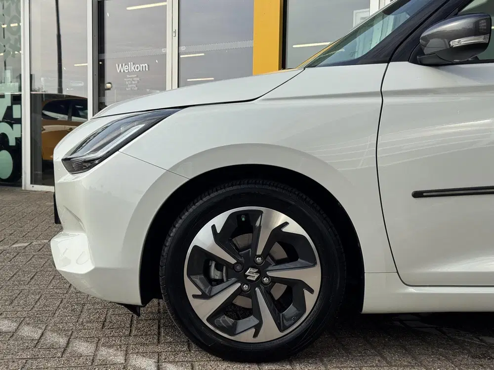 Suzuki Swift 1.2 Style Smart Hybrid Automaat uit 2025, foto 12