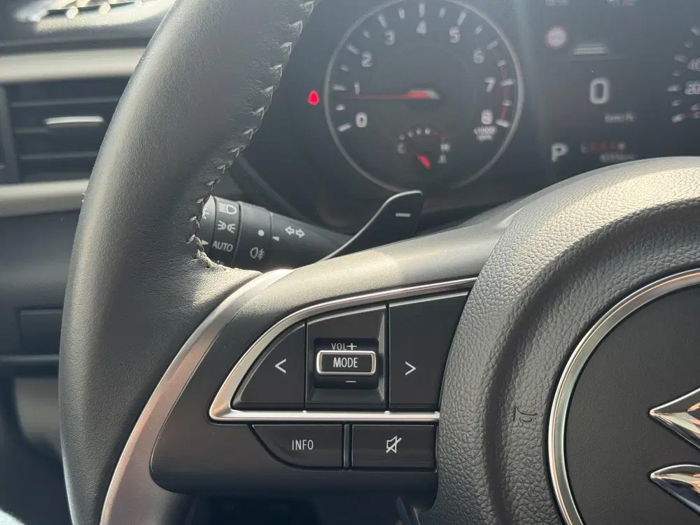 Suzuki Swift 1.2 Style Smart Hybrid Automaat uit 2025, foto 14