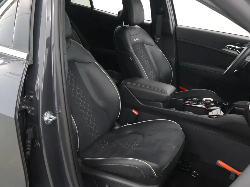 Kia Sportage 1.6 T-GDi Hybrid GT-Line uit 2024, foto 10