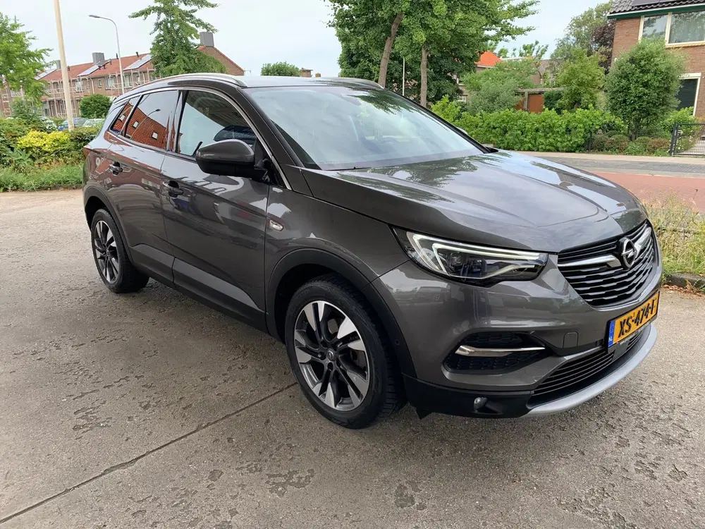 Opel Grandland 1.2 Turbo Executive CARPLAY-NAVI-LED-TREKH uit 2019, foto 3
