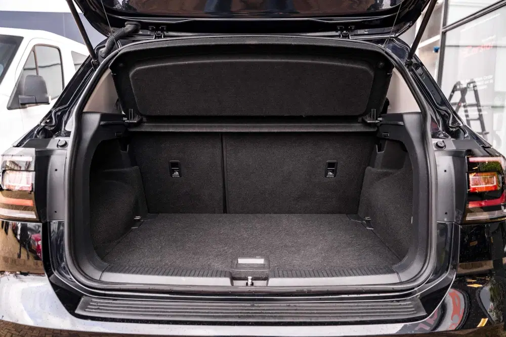 Volkswagen T-Cross 1.0 TSI Life uit 2021, foto 14