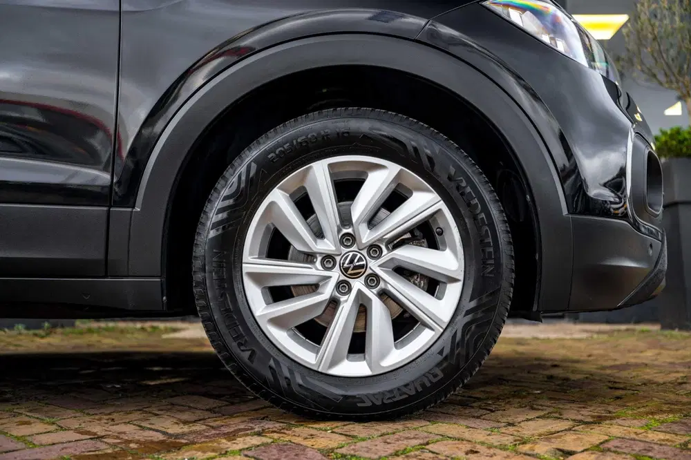 Volkswagen T-Cross 1.0 TSI Life uit 2021, foto 9