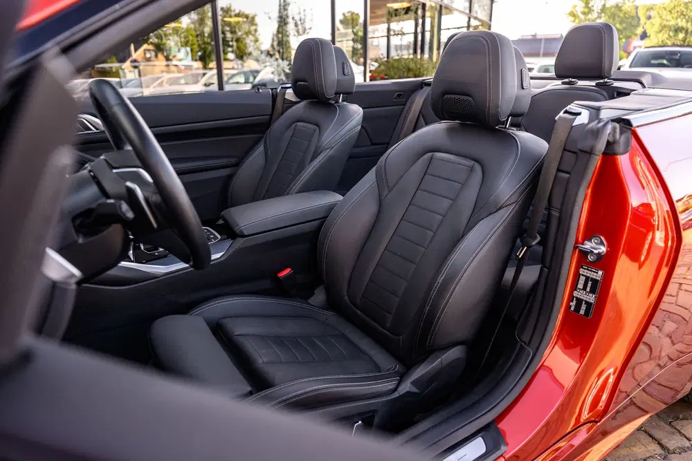 BMW 4-serie 420i High Executive uit 2024, foto 14