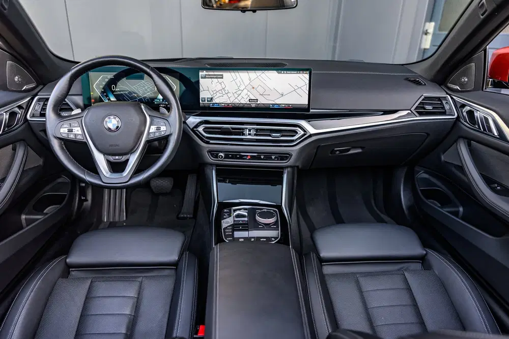BMW 4-serie 420i High Executive uit 2024, foto 5