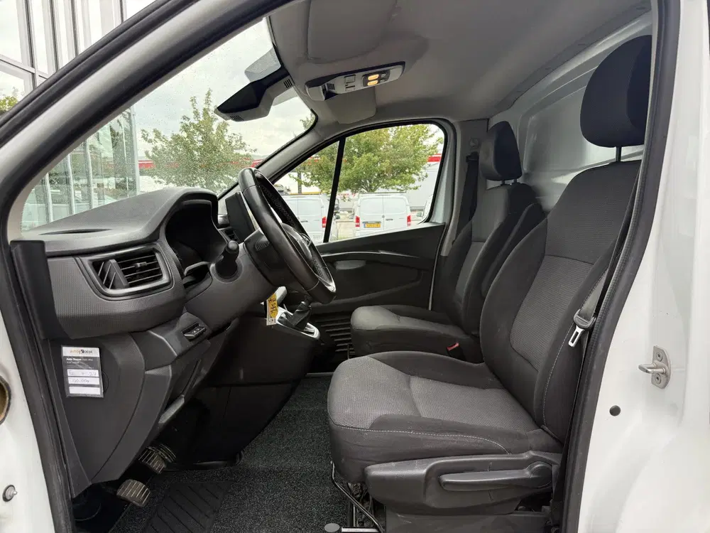 Renault Trafic 2.0 dCi 130 T30 L2H1 Work Edition uit 2023, foto 9