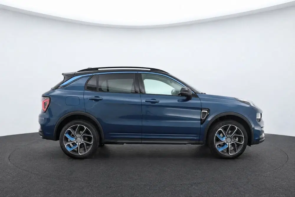 Lynk & Co 01 1.5 PHEV 262PK Stuurverwarming uit 2025, foto 6