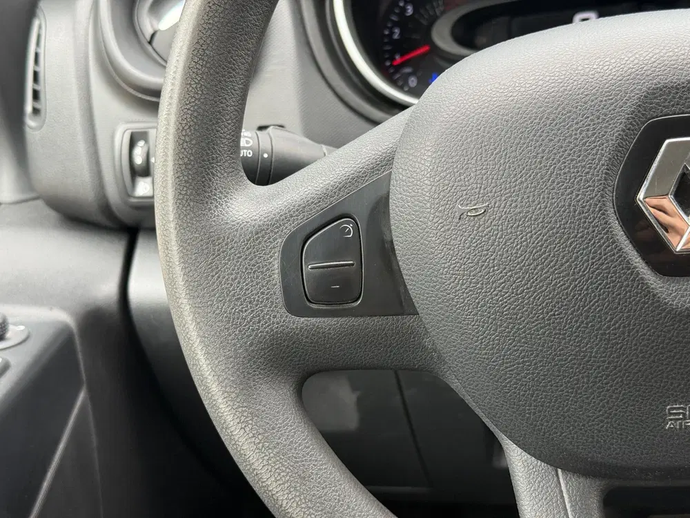 Renault Trafic 2.0 dCi 120 T29 L2H1 Work Edition uit 2021, foto 15