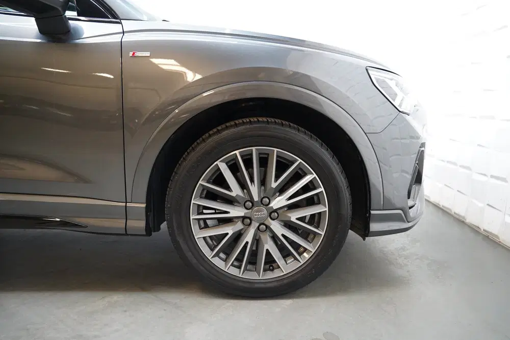 Audi Q3 40 TFSI quattro 2x S LINE PANO VIRTUAL LEE uit 2019, foto 10
