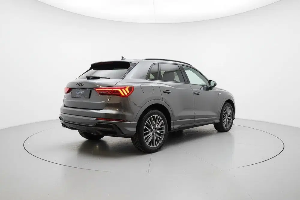 Audi Q3 40 TFSI quattro 2x S LINE PANO VIRTUAL LEE uit 2019, foto 6