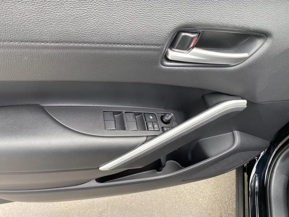Toyota Corolla Cross Hybrid 140 Style Dodehoekdetectie uit 2025, foto 12