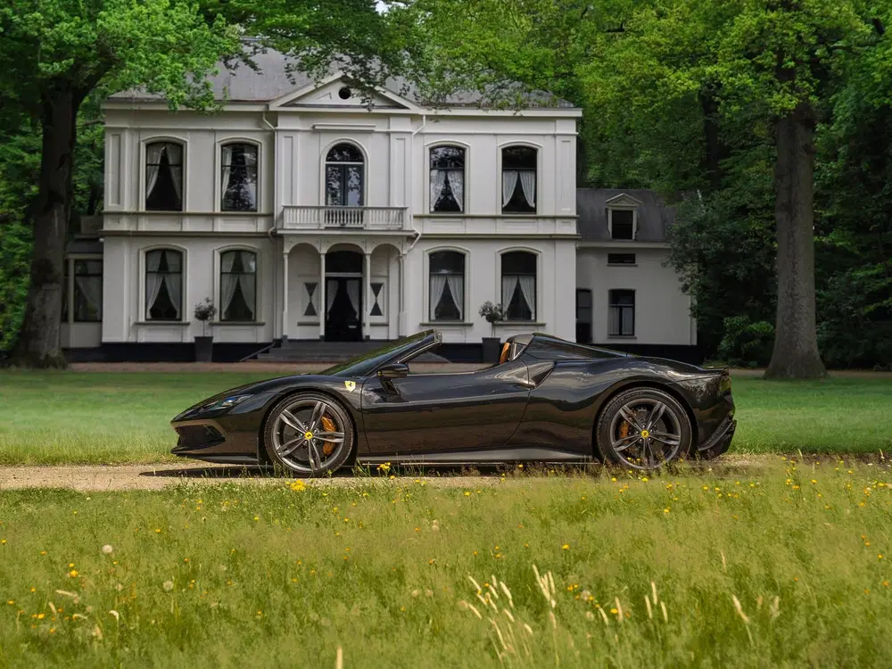 Ferrari 296 GTS 3.0 V6 uit 2024
