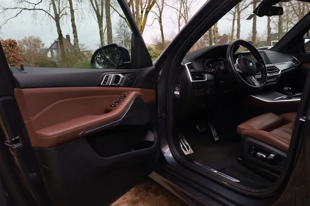 BMW X5 XDrive30d High Executive uit 2019, foto 14