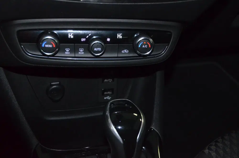 Opel Crossland AUTOMAAT 1.2 Turbo Innovation uit 2020, foto 15