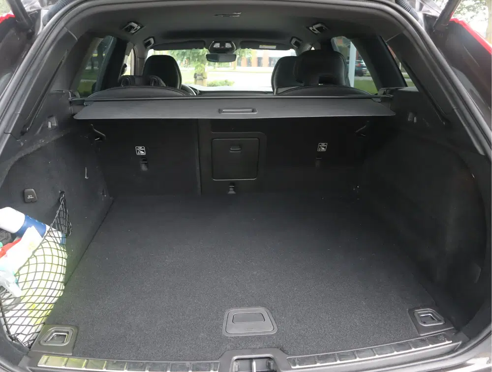 Volvo XC60 2.0 B4 R-Design Navi uit 2022, foto 8