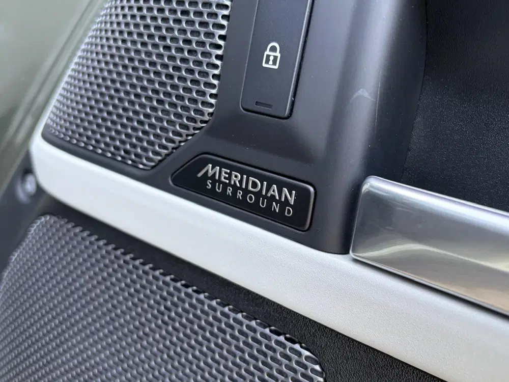 Land Rover Defender P400e HSE 6 pers. uit 2022, foto 11