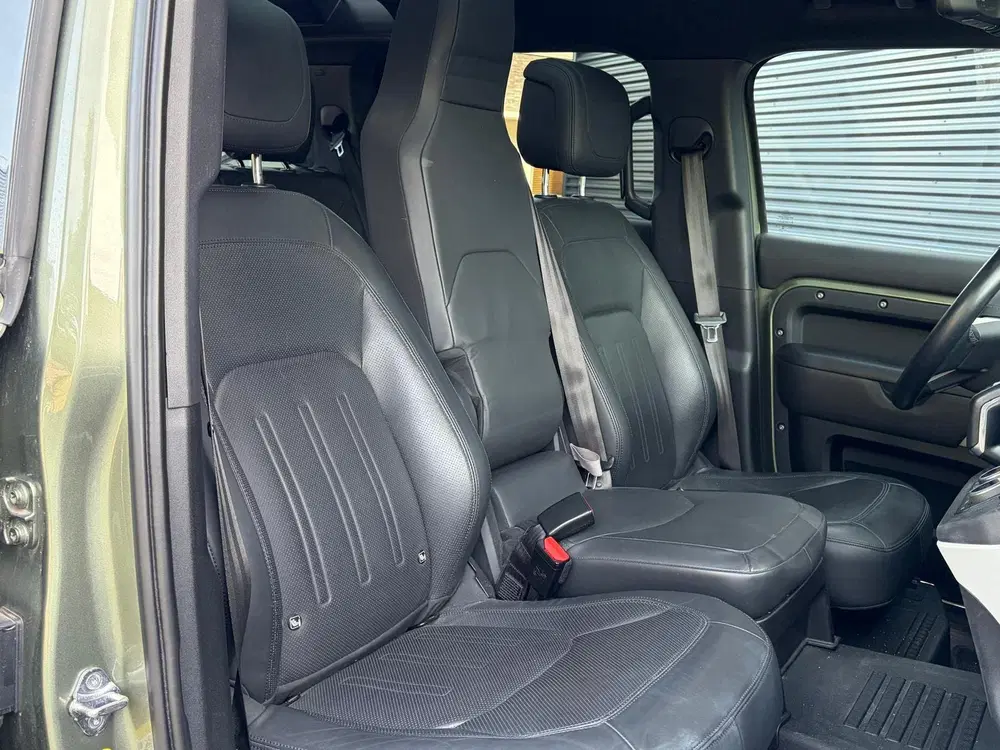 Land Rover Defender P400e HSE 6 pers. uit 2022, foto 6