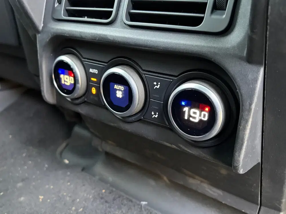Land Rover Defender P400e HSE 6 pers. uit 2022, foto 8