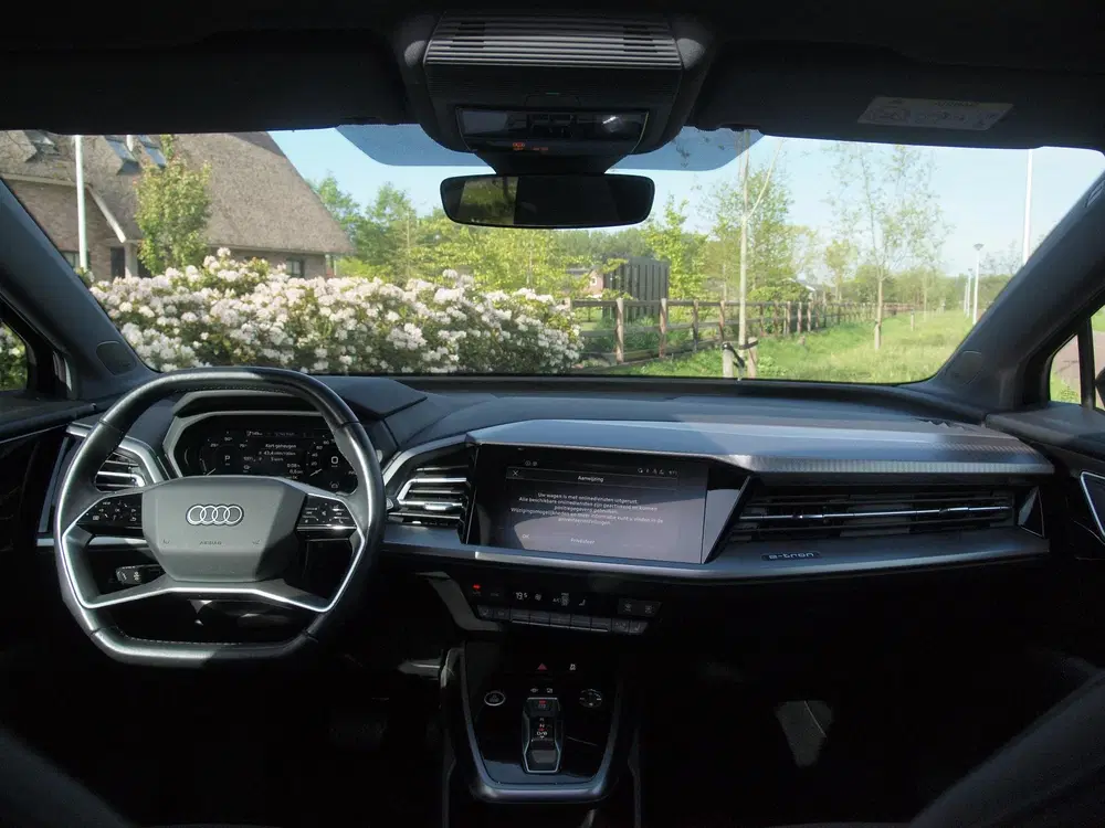 Audi Q4 e-tron 40 Launch edition Advanced Plus 77 kWh uit 2021, foto 15