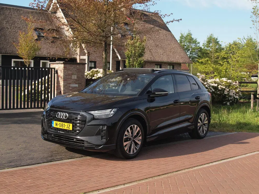 Audi Q4 e-tron 40 Launch edition Advanced Plus 77 kWh uit 2021, foto 6