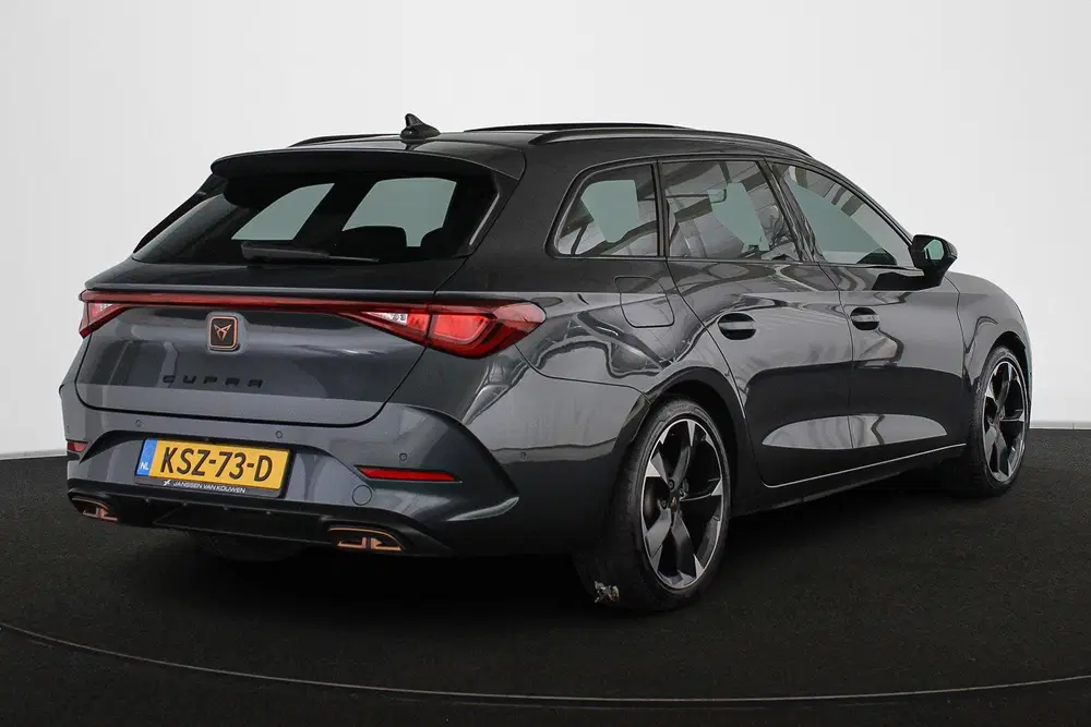 Cupra Leon 1.4 e-Hybrid Business Panoramadak St uit 2023, foto 3