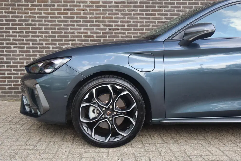 Cupra Leon 1.5 TSI e-Hybrid 204pk Business uit 2025, foto 13