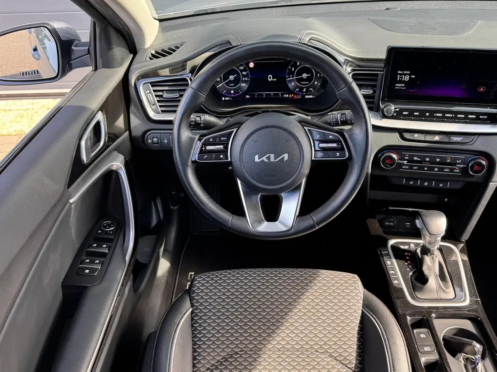 Kia Ceed 1.5 T-GDI DYNAMICPLUSLINE I AUTOMAAT I uit 2024, foto 6