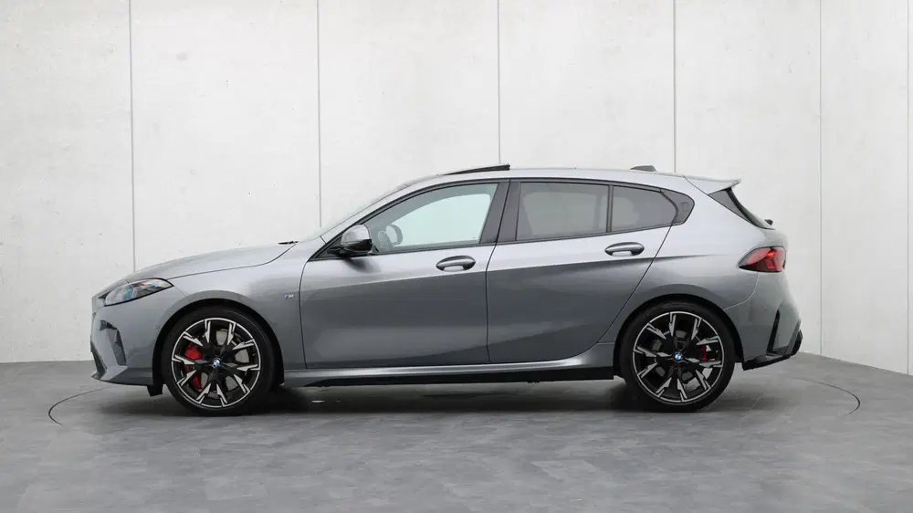 BMW 1-serie 120 M Sport Pro uit 2025, foto 2