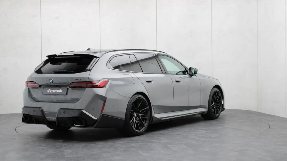 BMW M5 Touring M Performance uit 2026, foto 4