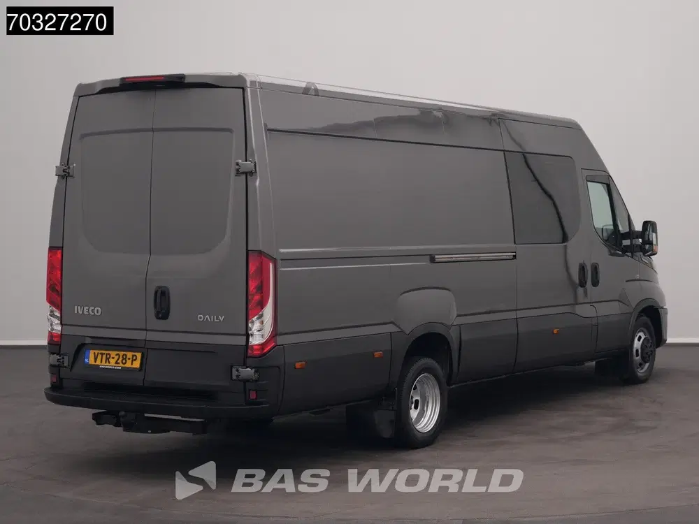 Iveco Daily 3.0L Dubbel Cabine Automaat 210PK 3 uit 2022, foto 2