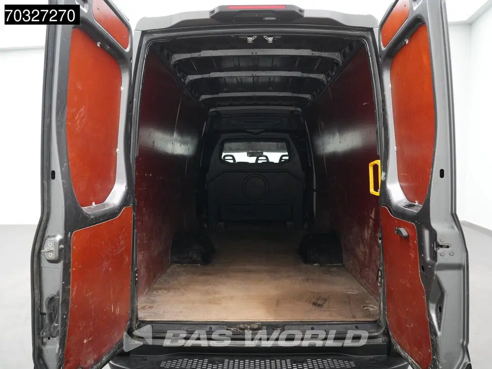 Iveco Daily 3.0L Dubbel Cabine Automaat 210PK 3 uit 2022, foto 7
