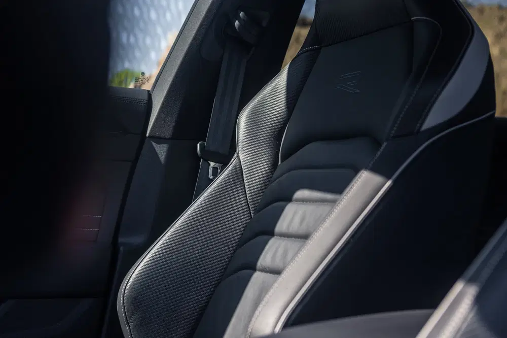 Volkswagen Arteon 1.4 TSI eHybrid R-Line Busi uit 2022, foto 9