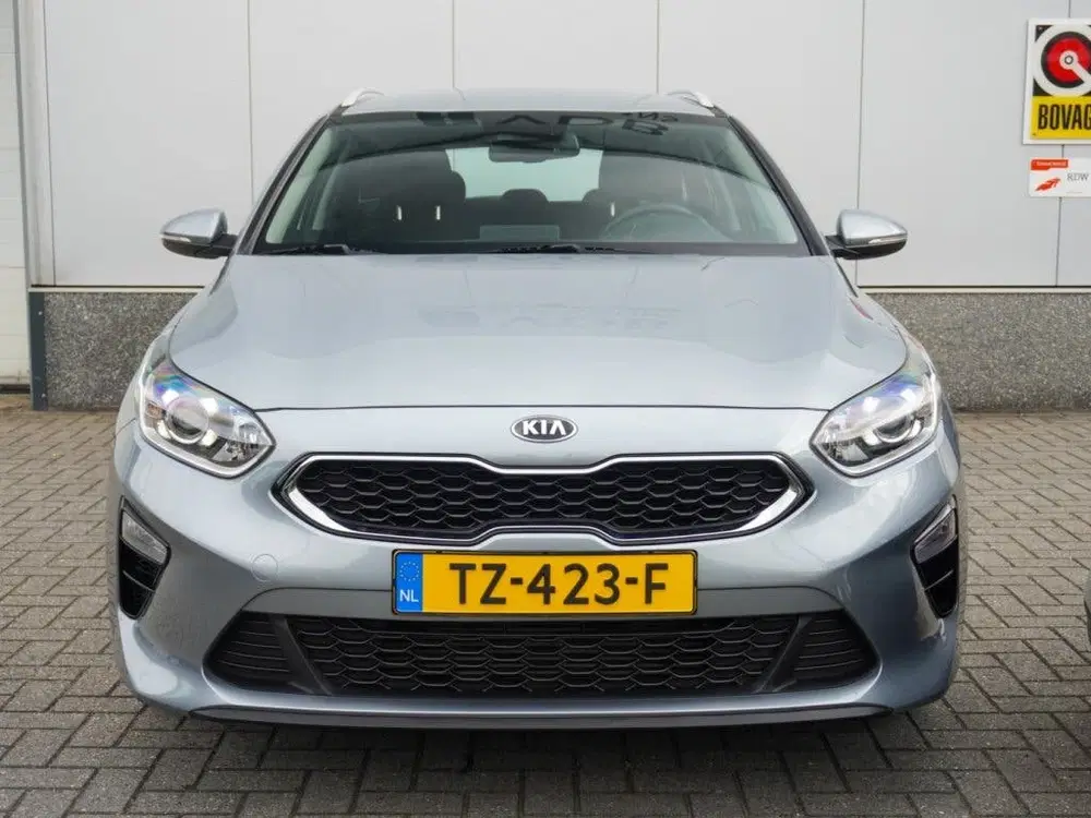 Kia Ceed 1.0 T-GDi DynamicLine CarPlay uit 2019, foto 5